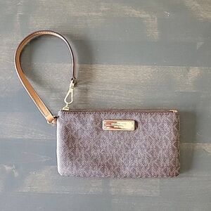 Michael Kors Wristlet